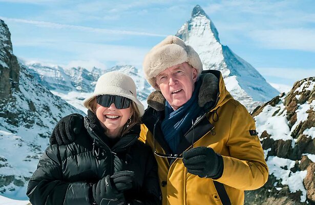 Janny van der Heijden en André van Duin voor Denkend aan Zwitserland