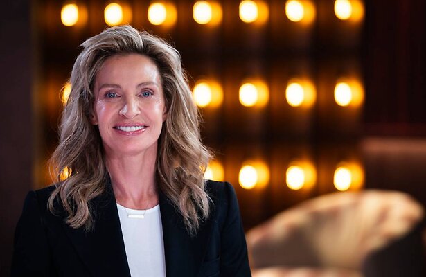 Astrid Holleeder in RTL Tonight als duider.