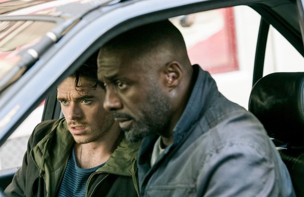 Richard Madden en Idris Elba in Bastille Day