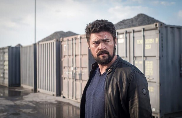 Karl Urban in Bent