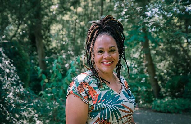 Sharon de Miranda in BinnensteBuiten