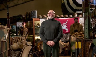 Battle Treasures with Foxy and Bruce