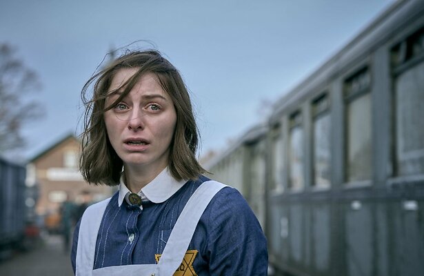 Claire Bender als Virrie Cohen in De Joodse Raad