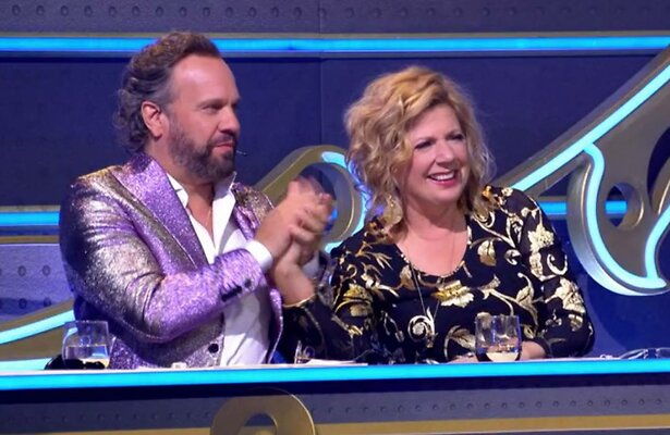 Carlo Boszhard en Loretta Schrijver in The Masked Singer