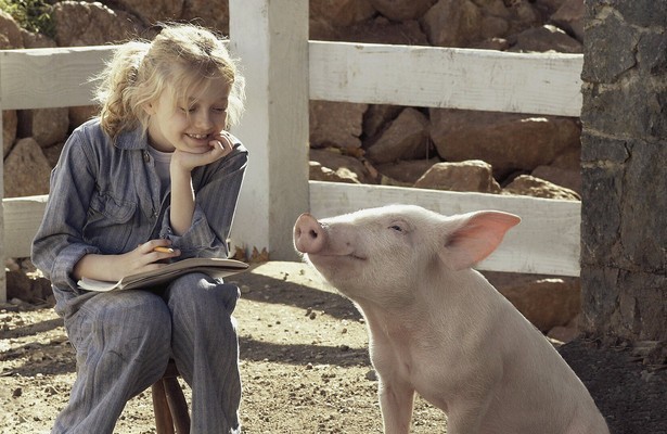 Dakota Fanning in Charlotte's Web