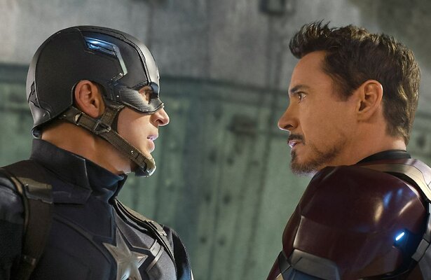 Chris Evans en Robert Downey Jr. in Captain America: Civil War