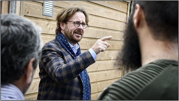 Slapeloze nachten van gamende buurjongen