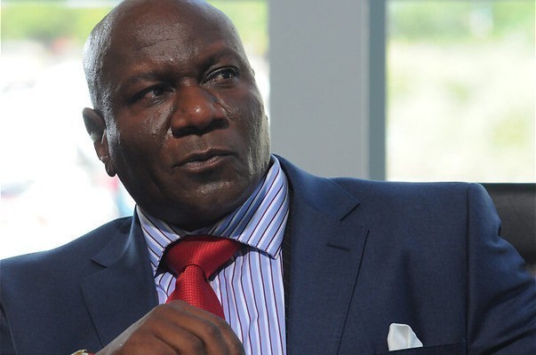 Scheuren met Luke Goss