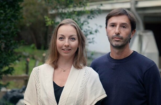 Debbie en Vincenzo in Daar Gaan Ze Weer.