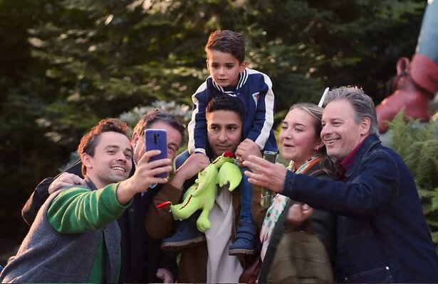 De familie Verduyn neemt 't ervan in de Efteling