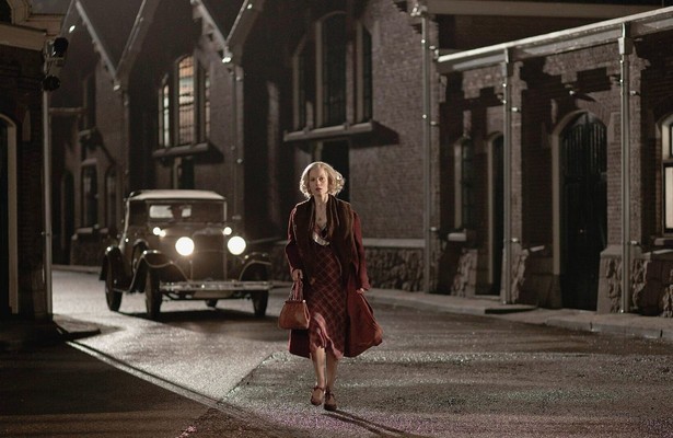 Sylvia Hoeks in De Bende van Oss