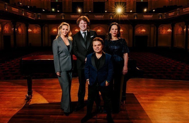 Chantal Janzen en de experts