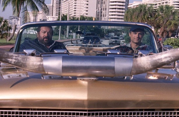 De vier vuisten slaan op hol