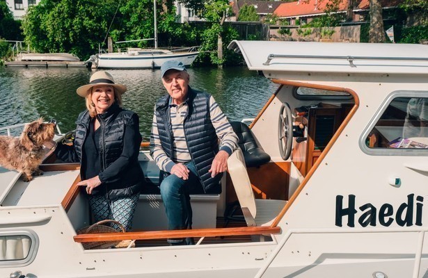 Janny en André van Duin met Nhaan