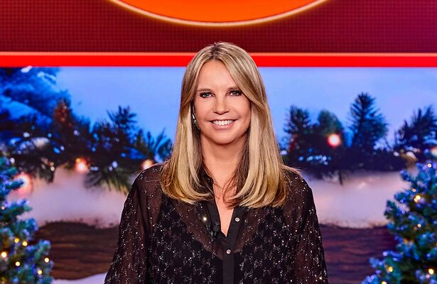 Linda de Mol voor De Quiz van het Jaar 2025