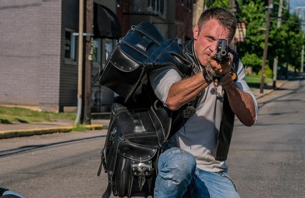 Still uit Disturbing the Peace