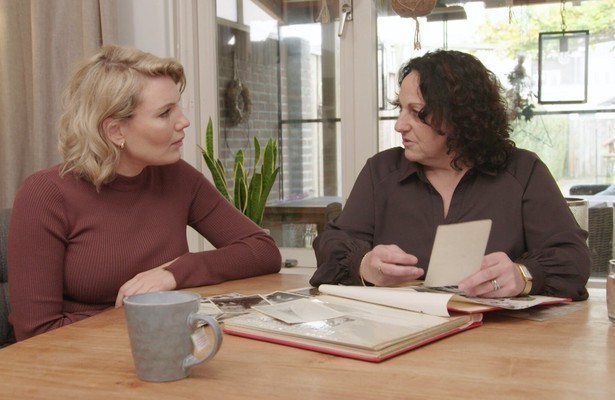 Marlijn Weerdenburg en Jolanda in DNA Onbekend