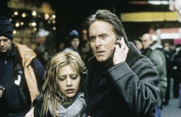 Michael Douglas en Brittany Murphy in Don't Say a Word