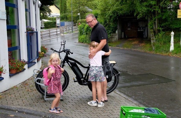 De familie Kraan in Een Huis Vol Emigreert