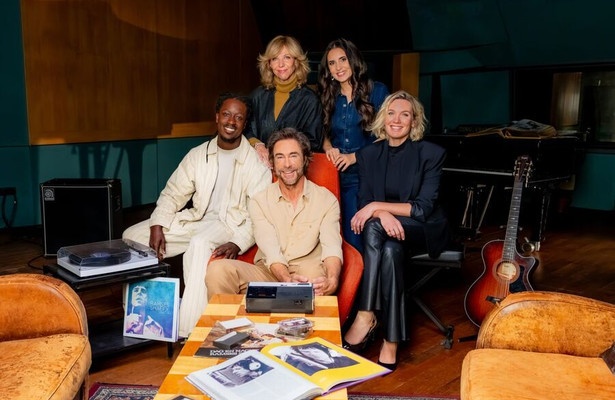 Akwasi, Claudia de Breij, Karsu, Chris Zegers en Marlijn Weerdenburg 