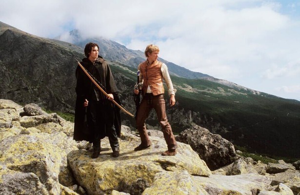 Edward Speleers als Eragon in Eragon