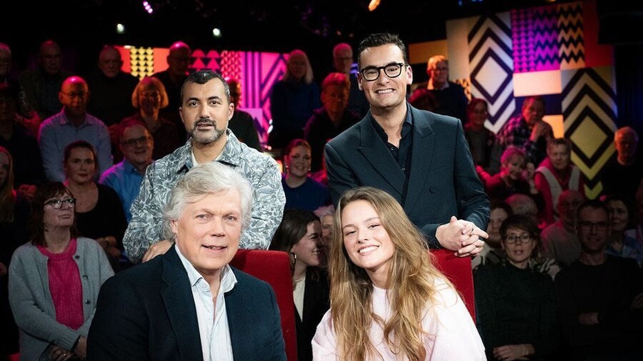 Özcan Akyol is terug met Eus' Boekenclub