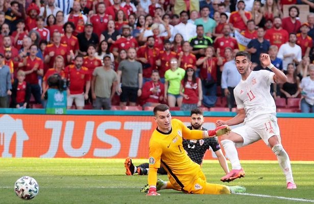 Ferran Torres, Spanje