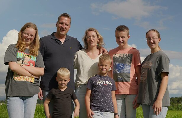 De familie Paas uit Junglepiloten - Verhalen van Hoop