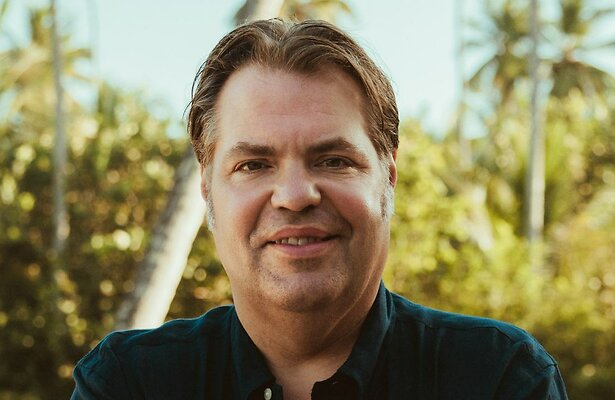 Frank Evenblij voor Football Island