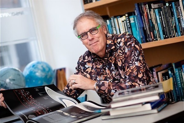 Van de maan naar Mars in Govert Naar de Grenzen van het Heelal