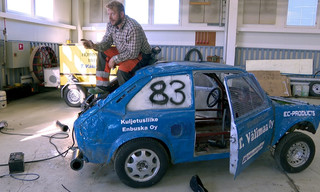 Geo Reportage: Finnland, die rasenden Schrottkisten