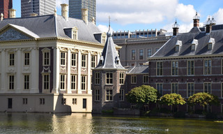 Gesprek minister-president met gebarentaal