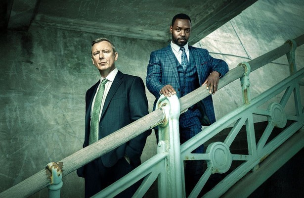 Richie Campbell en John Simm in Grace