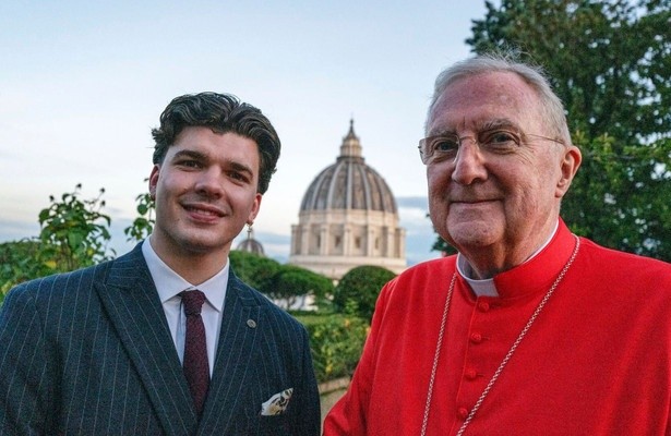 Harry Clark goes to Rome