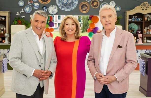 Robèrt van Beckhoven, Janny van der Heijden en André van Duin voor HHB