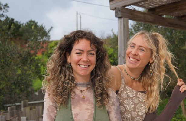 Nienke & Lysanne in Ik Vertrek