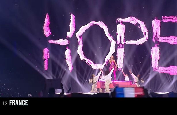 Zoé uit Frankrijk met het nummer Cœur. 