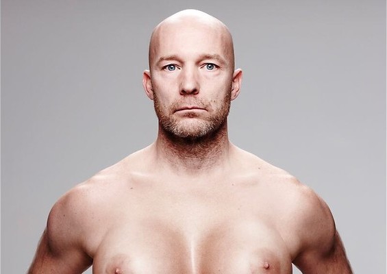 Keiharde grappen van Jochen Otten bij SBS6