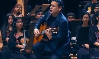 Juan Diego Flórez, Sinfonía por el Perú : Airs d'opéra et zarzuela