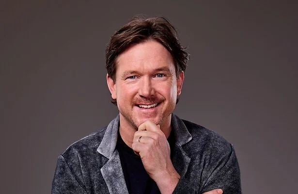 Johnny de Mol voor I've Got the Music in Me