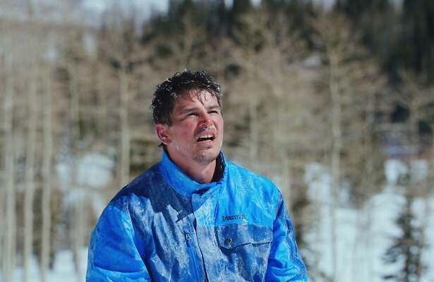 Josh Hartnett als Eric Lemarque in 6 Below: Miracle on the Mountain