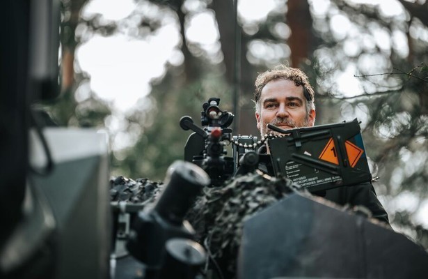 Klaas Dijkhoff voor Klaas aan het Front