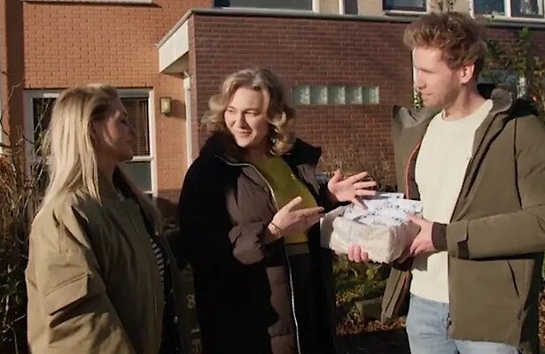 Chantal Janzen met Britte en Jip in Kopen Zonder Kijken