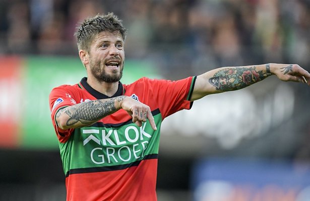 NEC ontvangt in eigen huis PEC Zwolle