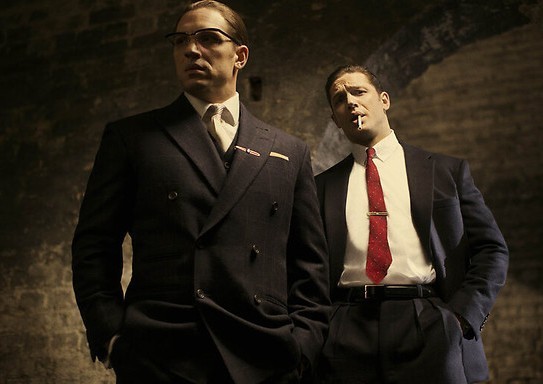 Tom Hardy speelt een tweeling