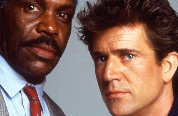 Danny Glover en Mel Gibson jagen op een drugsbende
