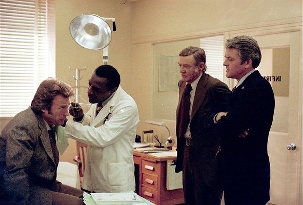 Clint Eastwood zoekt een seriemoordenaar