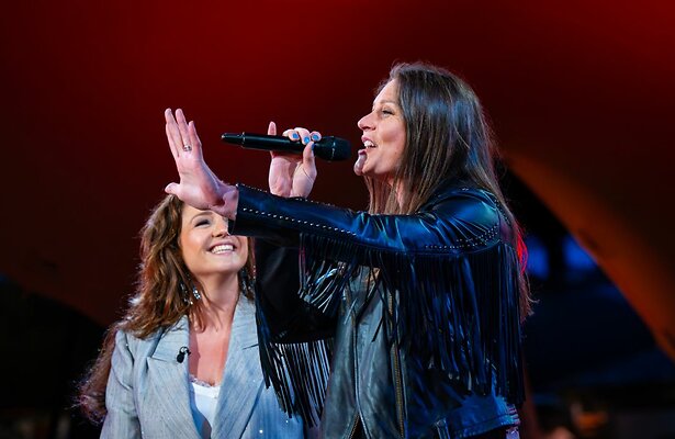 Maria Fiselier en Floor Jansen in Beste Zangers