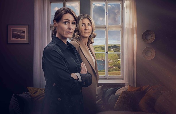Eve Best en Suranne Jones in Maryland