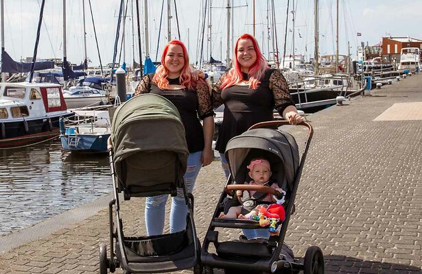 Gerda en Mathilde uit Urk!